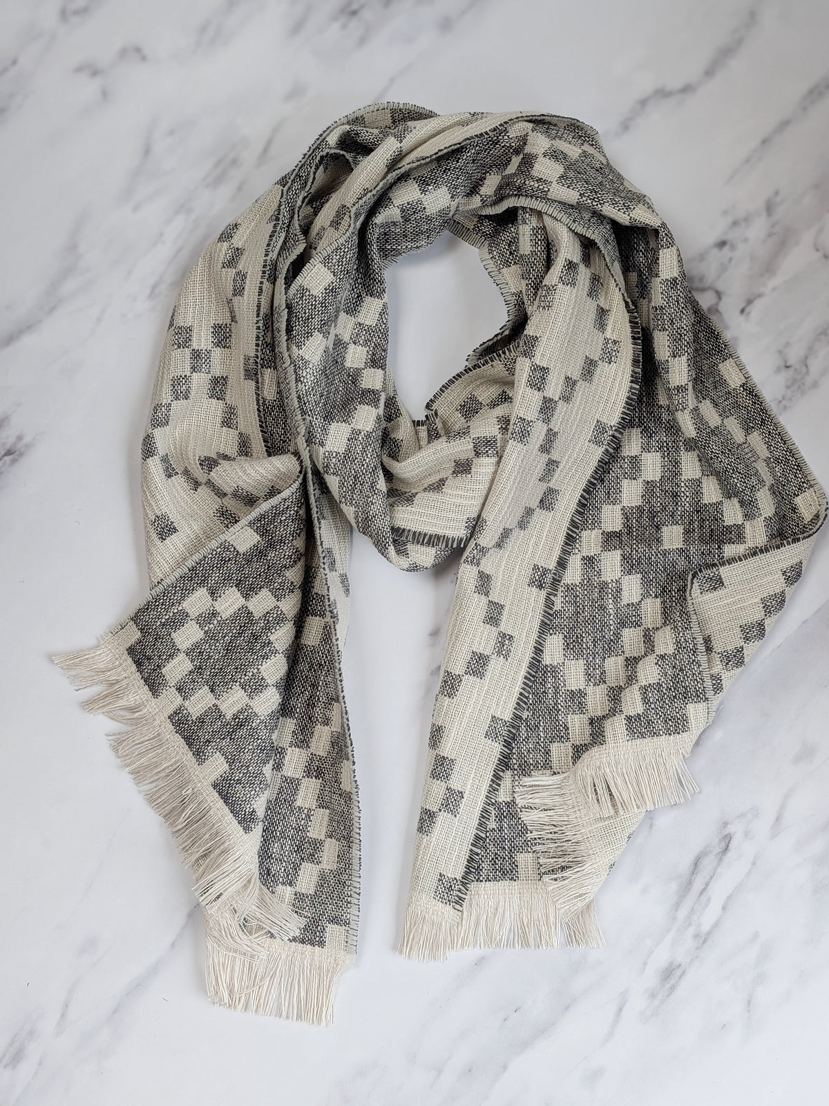 MABLI DOUBLECLOTH SCARF IN CHARCOAL