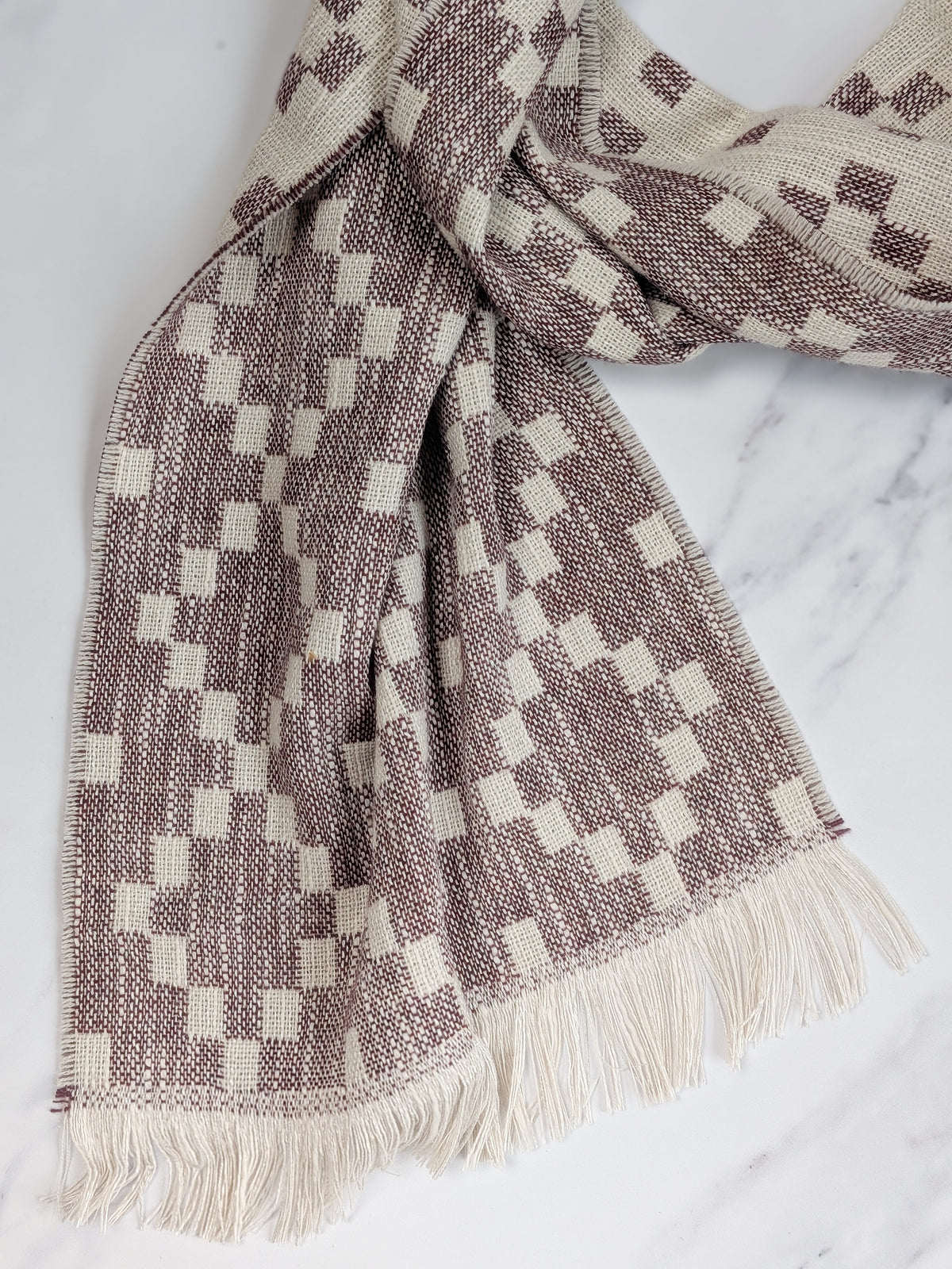 MABLI DOUBLECLOTH SCARF IN WINE