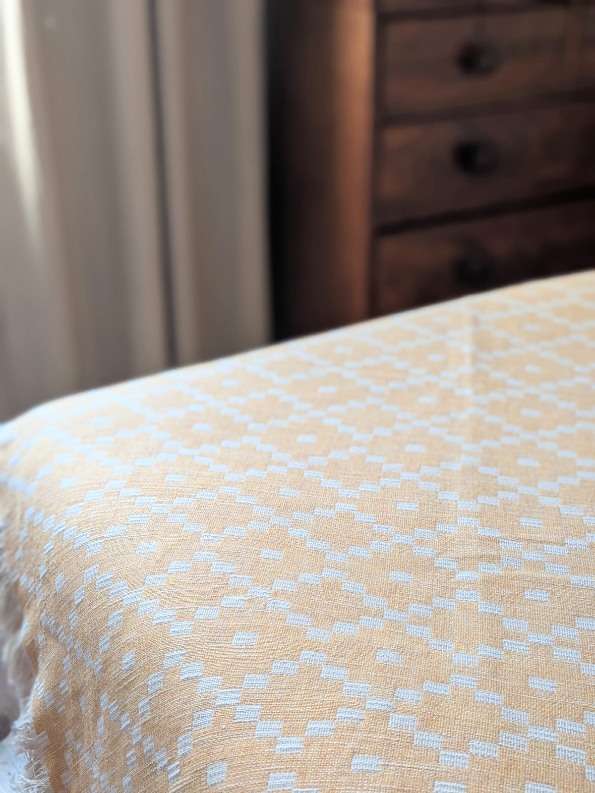 MABLI DOUBLECLOTH THROW IN MARIGOLD