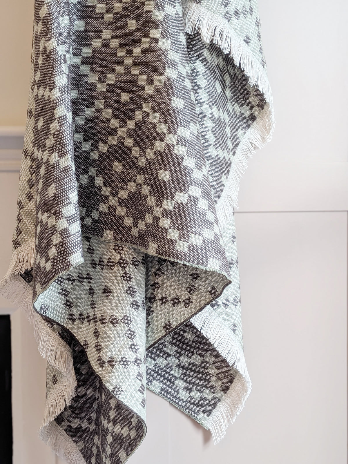 MABLI DOUBLECLOTH THROW IN SAGE & CONKER