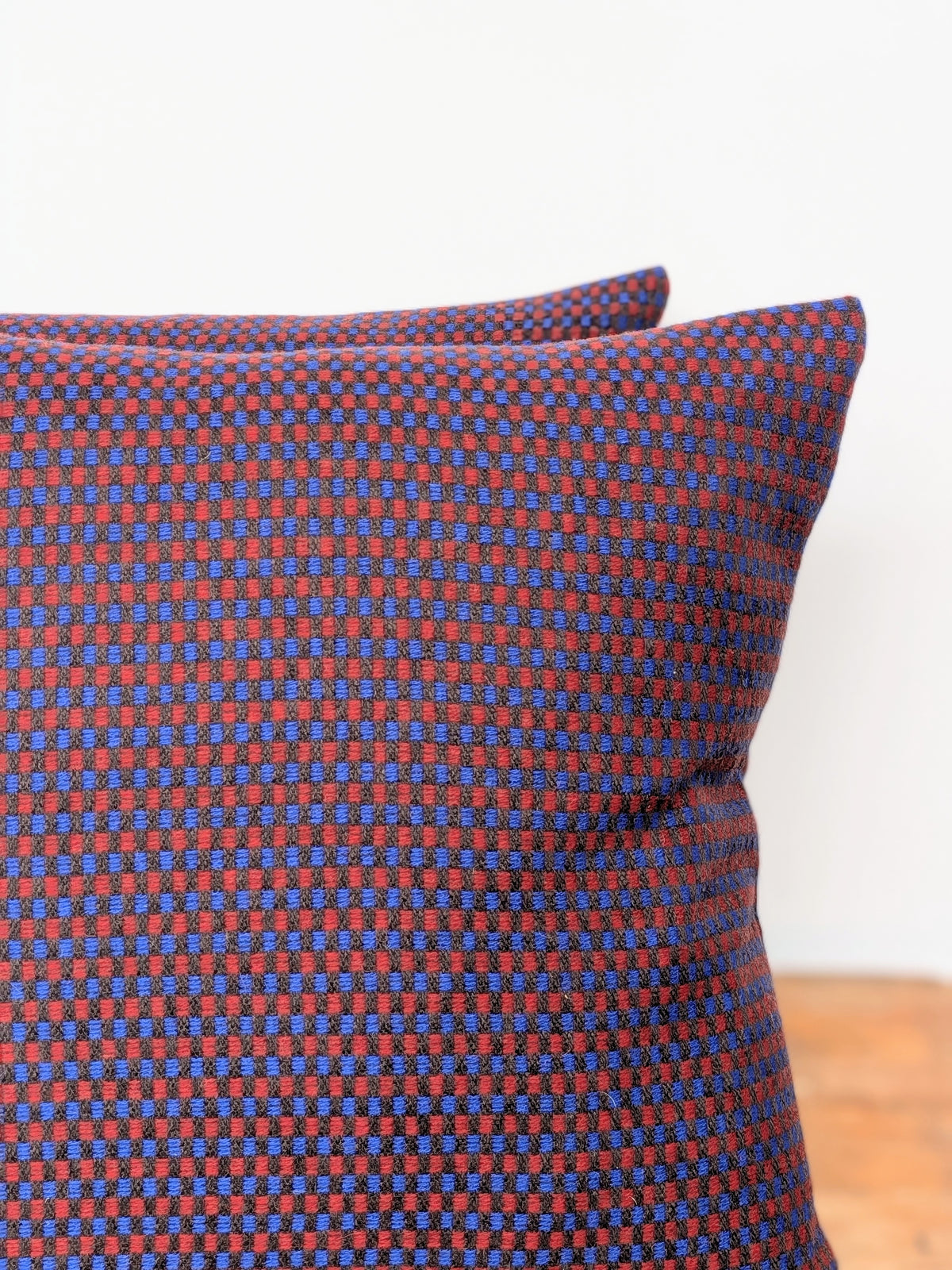 SAFFIE CUSHION