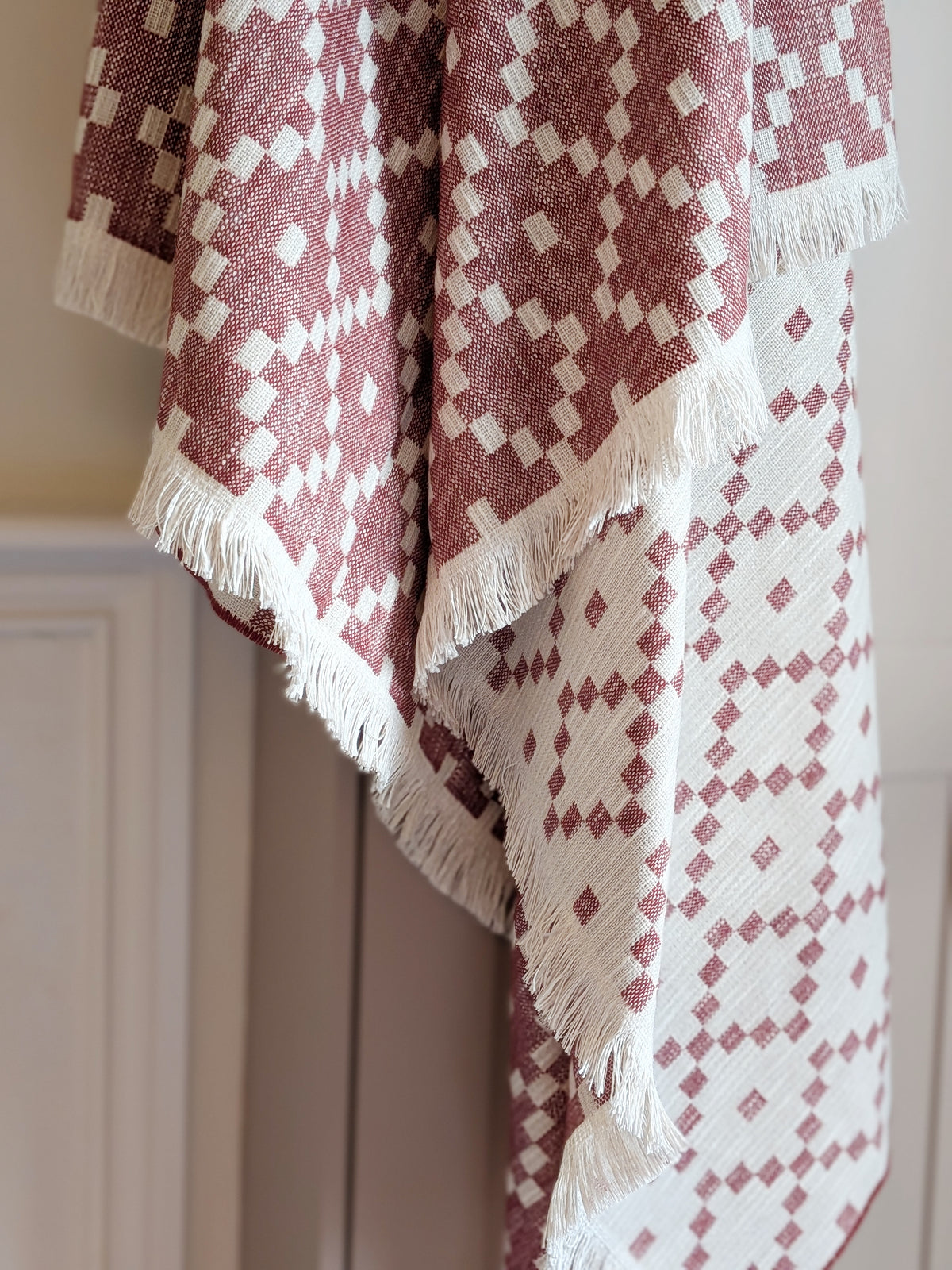 MABLI DOUBLECLOTH THROW IN BRICK
