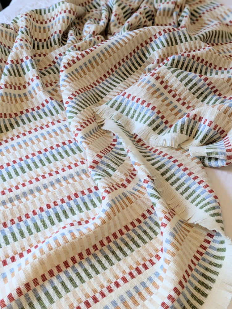 FELIX THROW IN MULTI