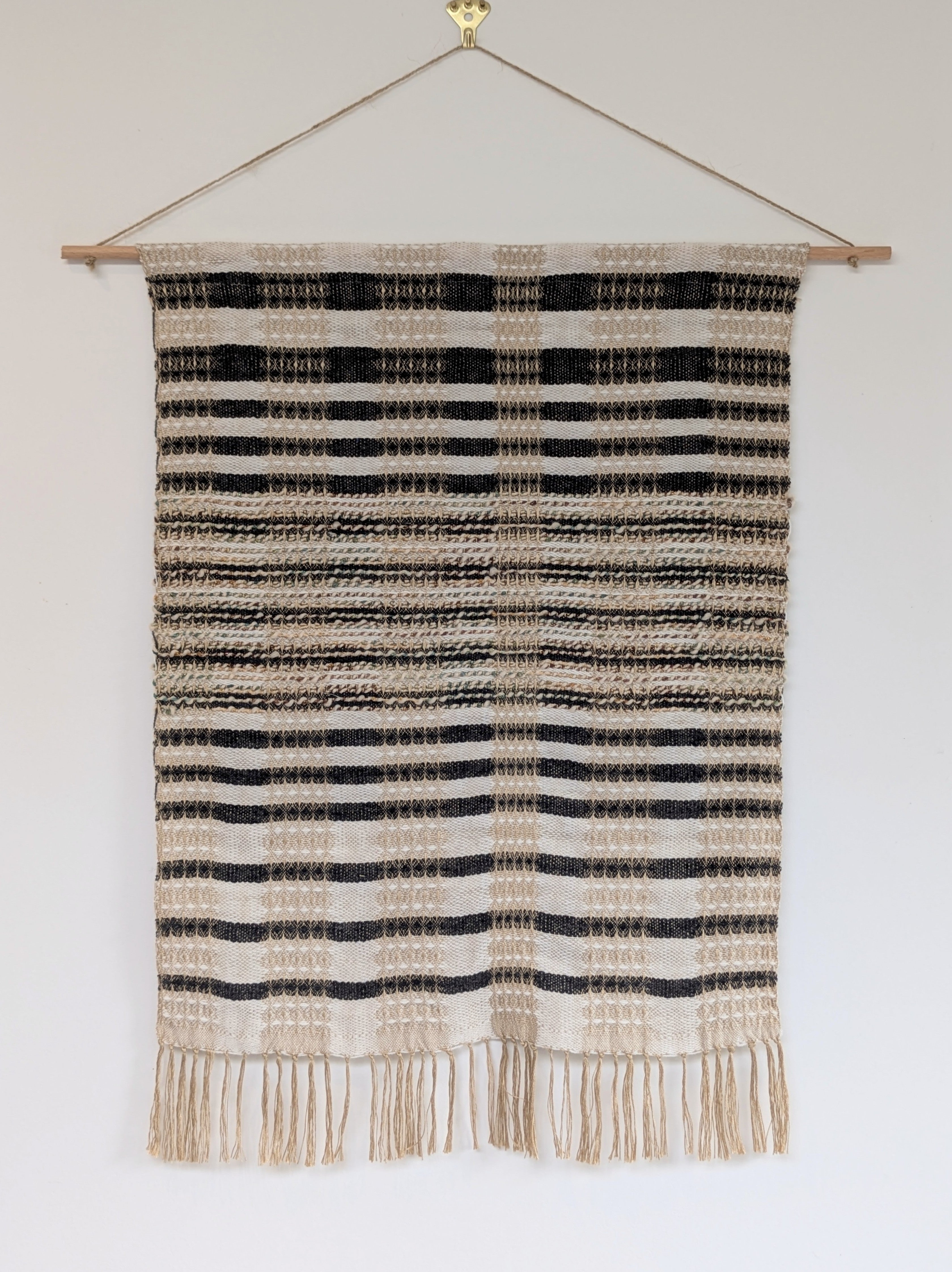 NOIR WALL HANGING
