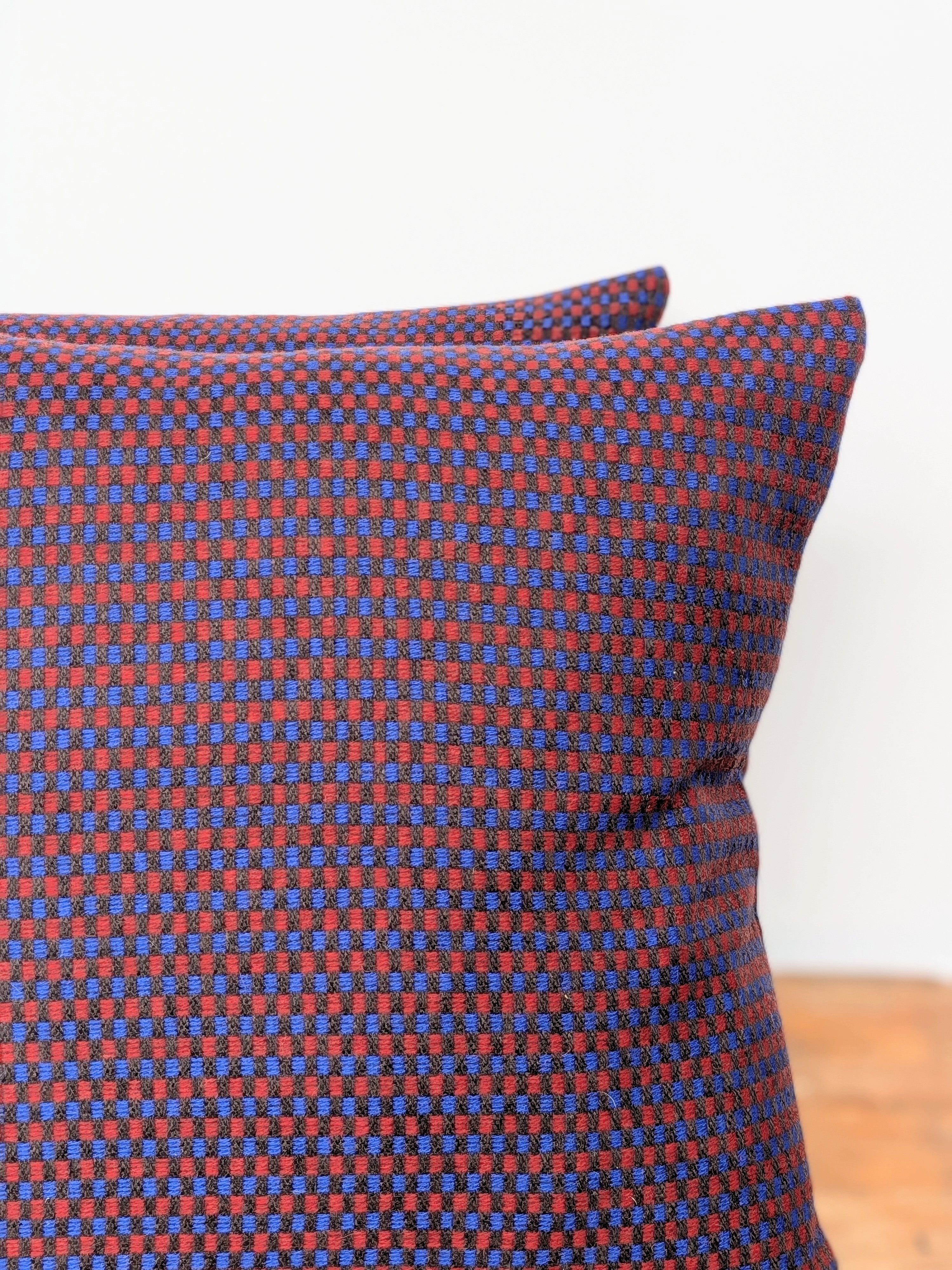 SAFFIE CUSHION