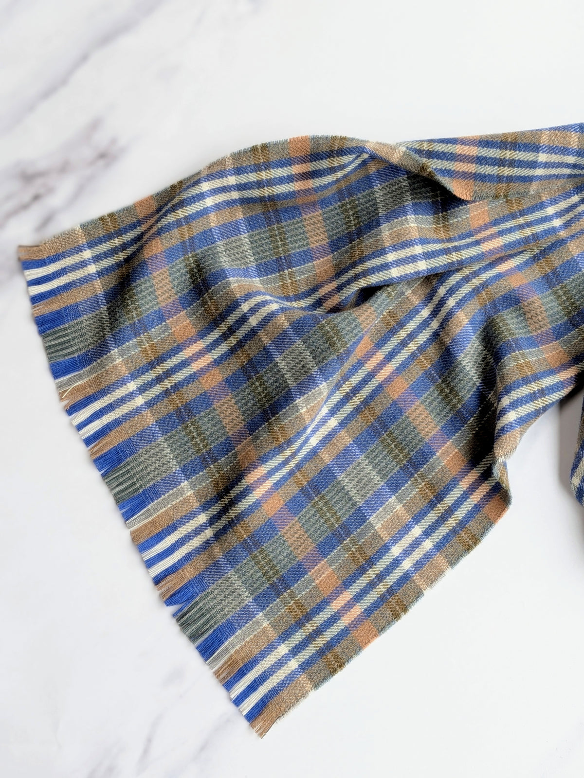 AJA CHECK SCARF