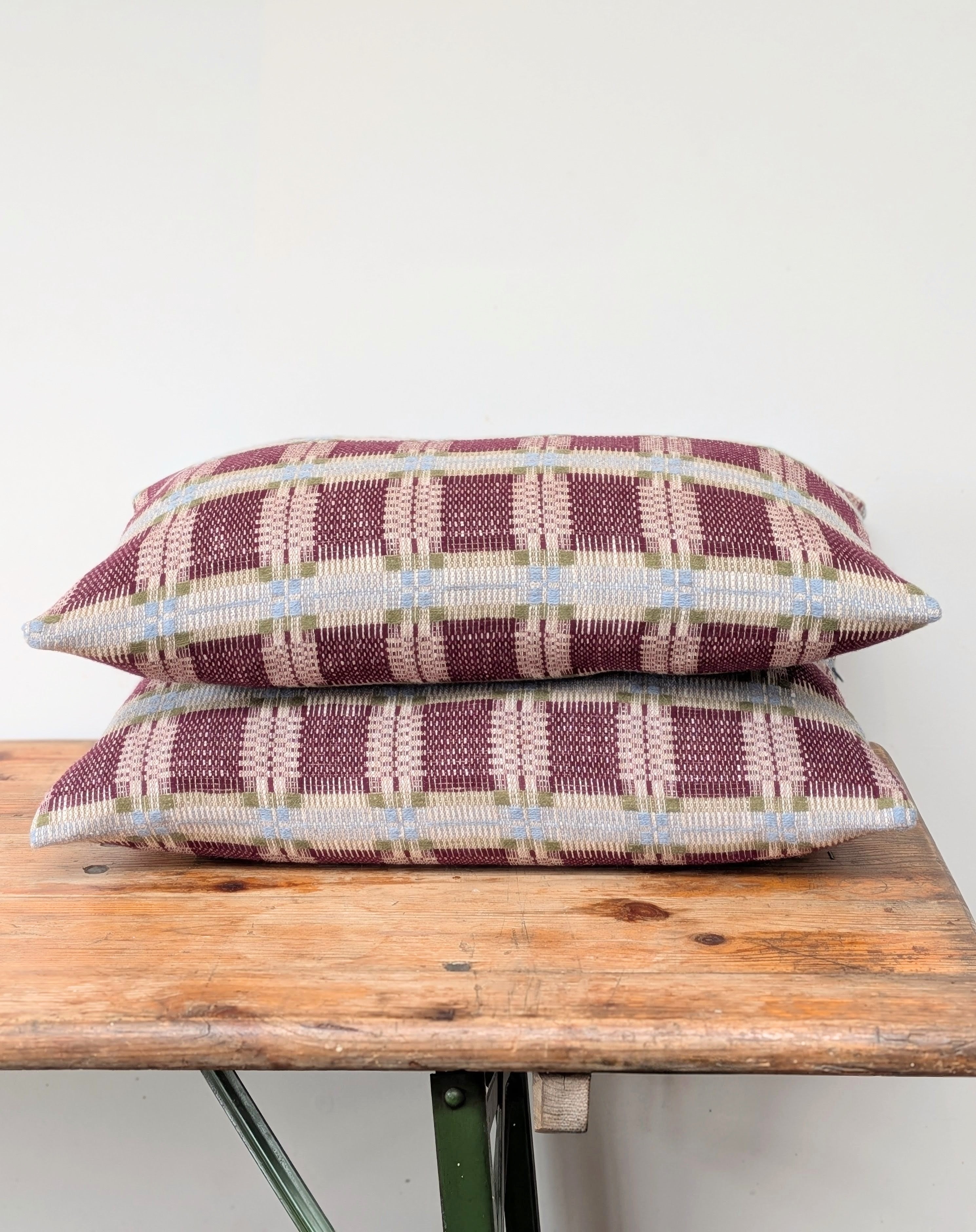 JASPER OVERSHOT CUSHION