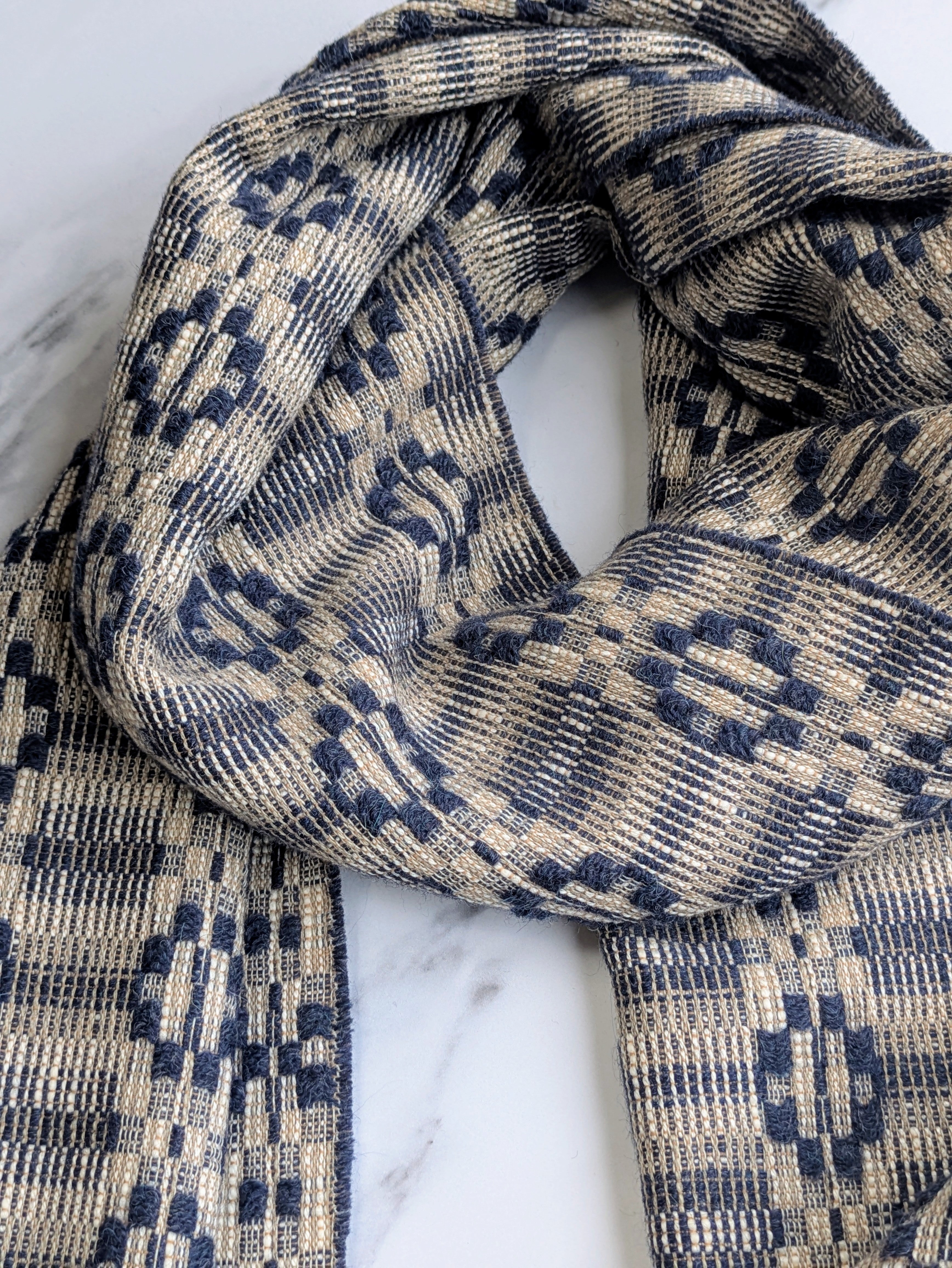 MARINO OVERSHOT SCARF