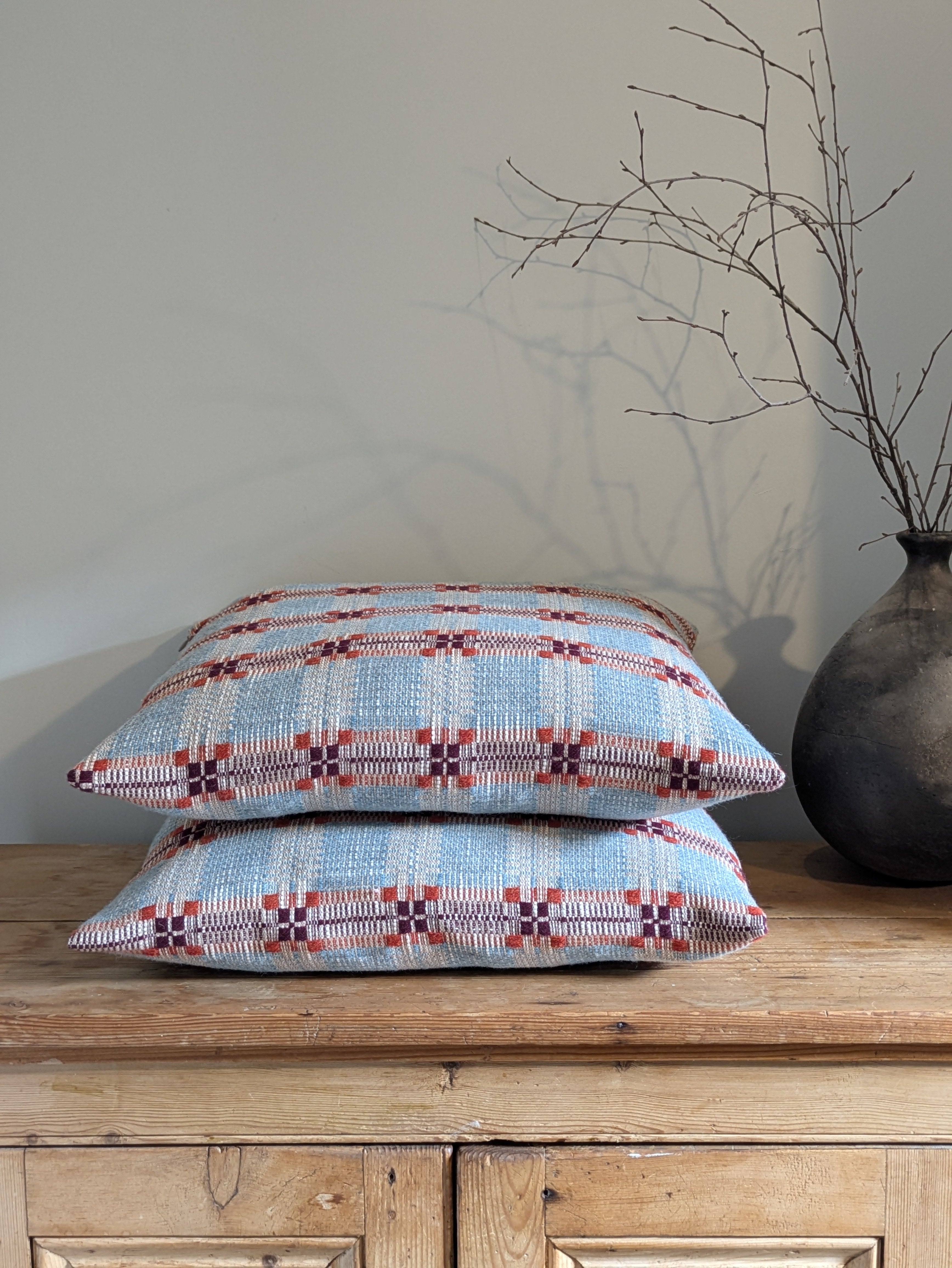 TOPAZ OVERSHOT CUSHION