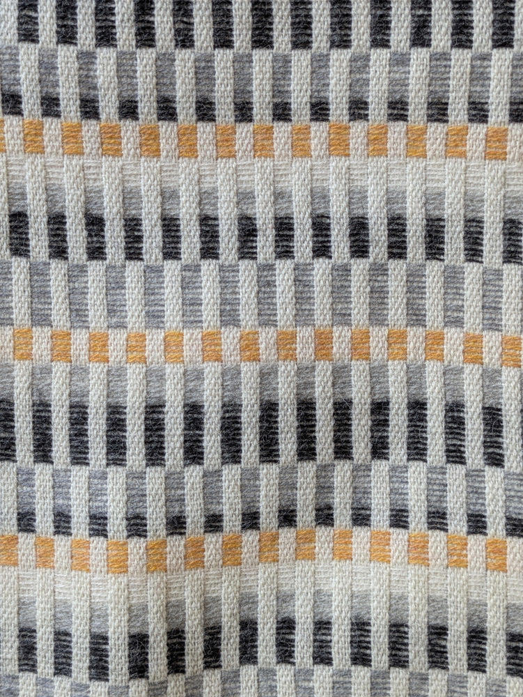 FELIX THROW IN SUNSHINE