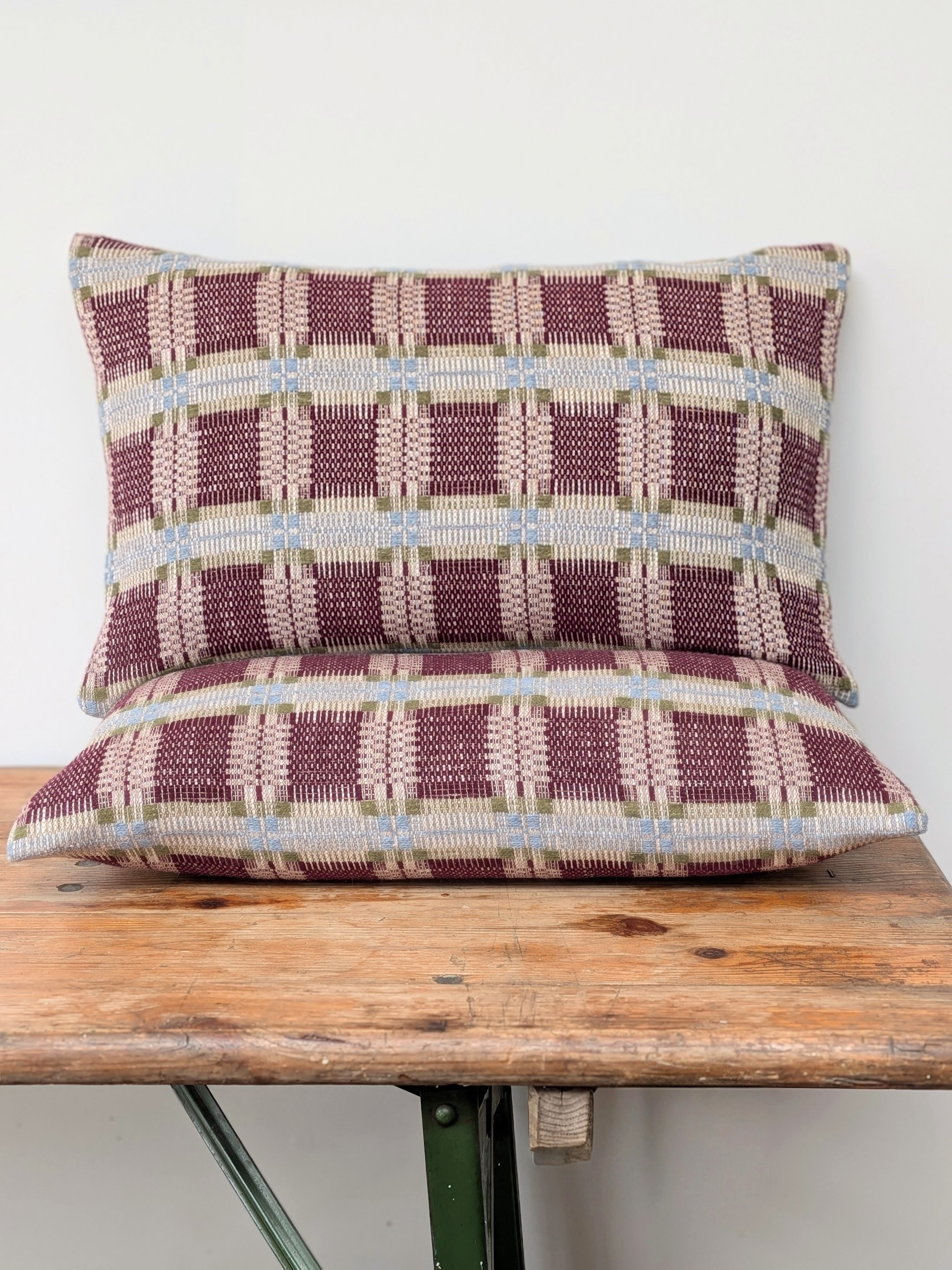 JASPER OVERSHOT CUSHION