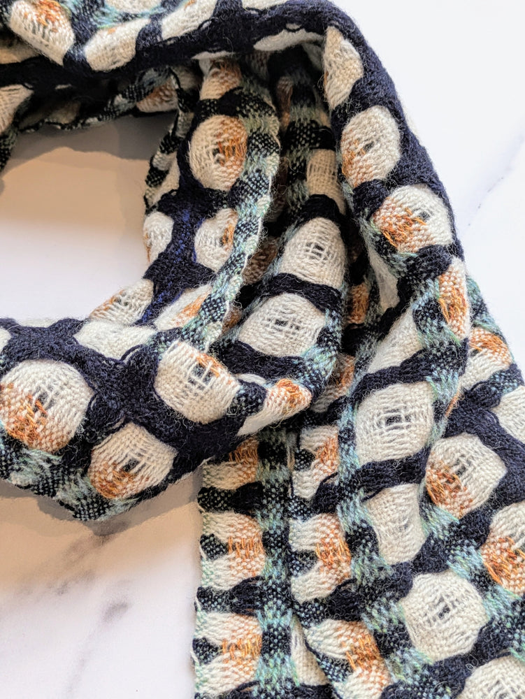 IRIS DOUBLECLOTH SCARF