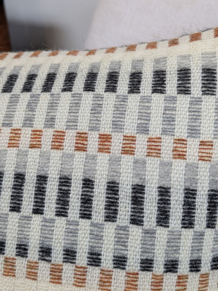 FELIX CUSHION IN OCHRE