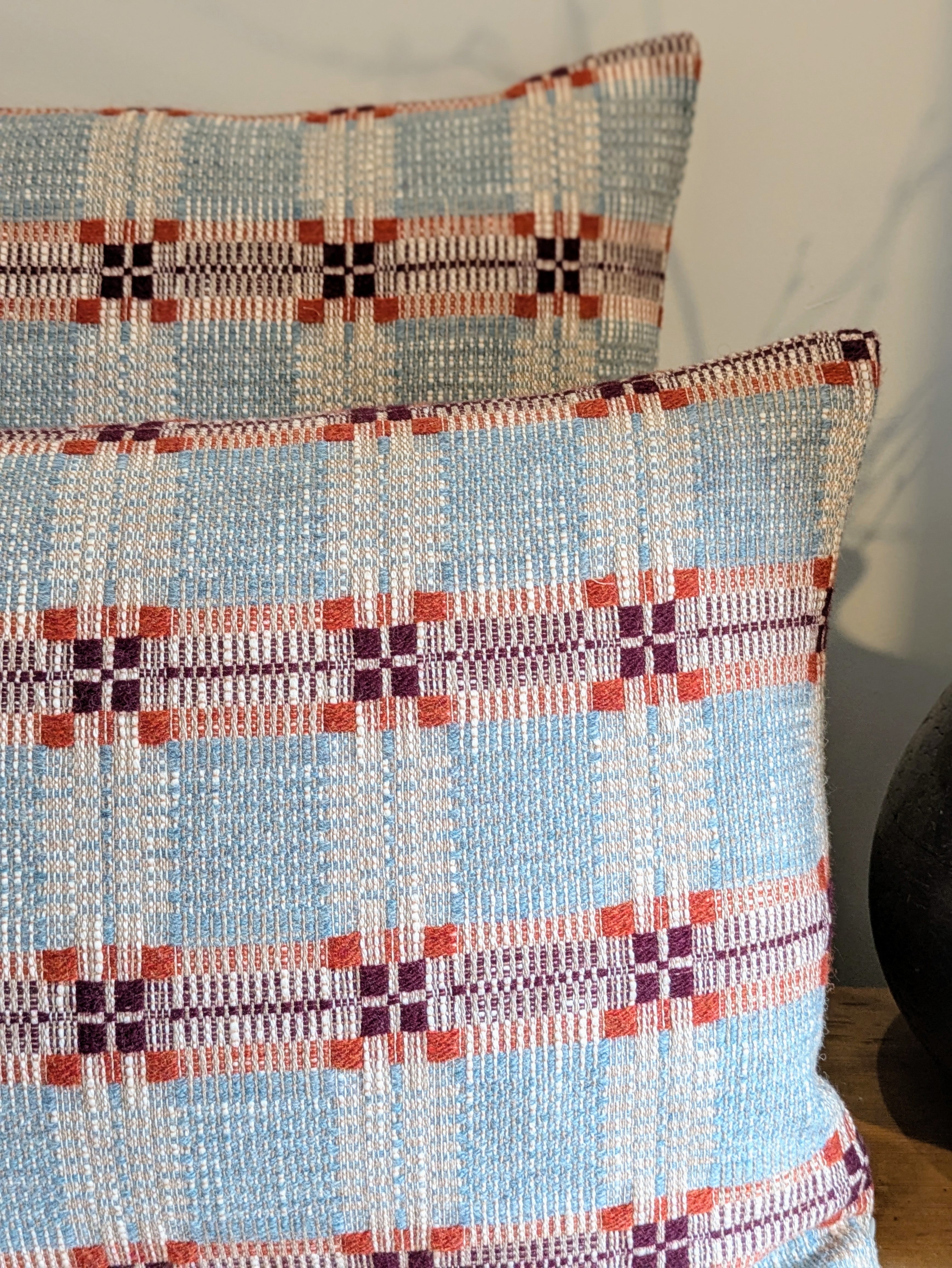 TOPAZ OVERSHOT CUSHION